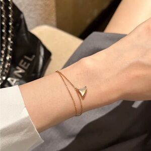 18k fan shape bracelet